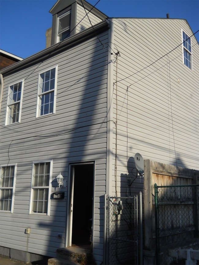 Building Photo - 5205 Carnegie St