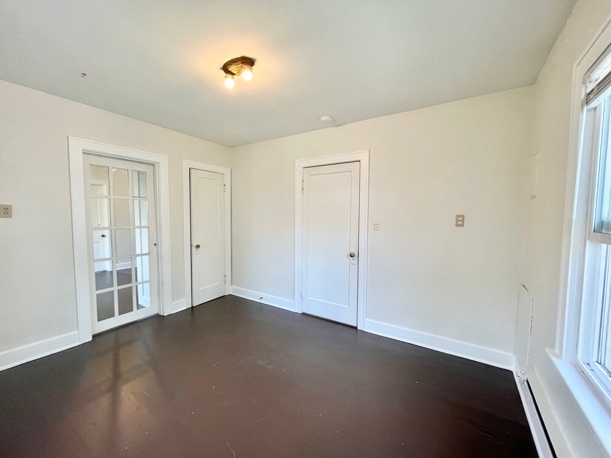 Building Photo - 914 E Fir St