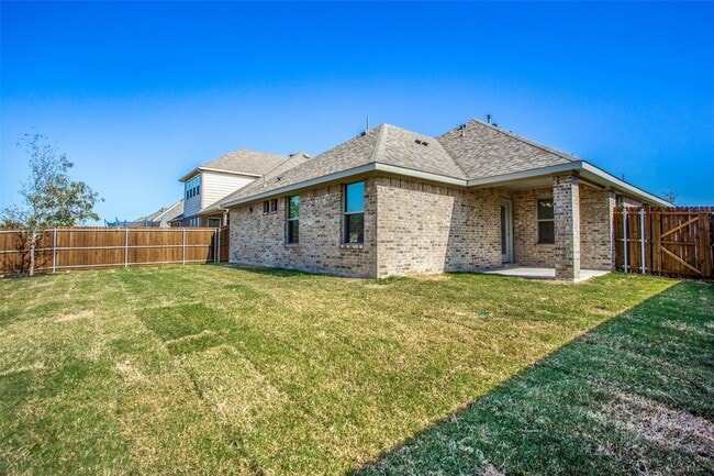 Building Photo - 3501 Montadale Ave