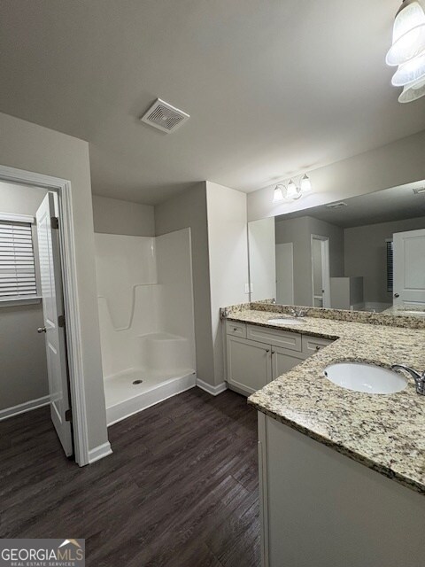 Building Photo - 314 Nutwood Trce