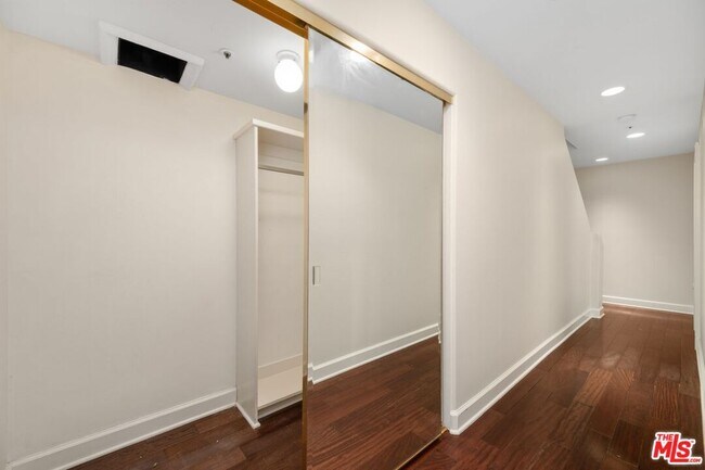 Building Photo - 11815 Folkstone Ln