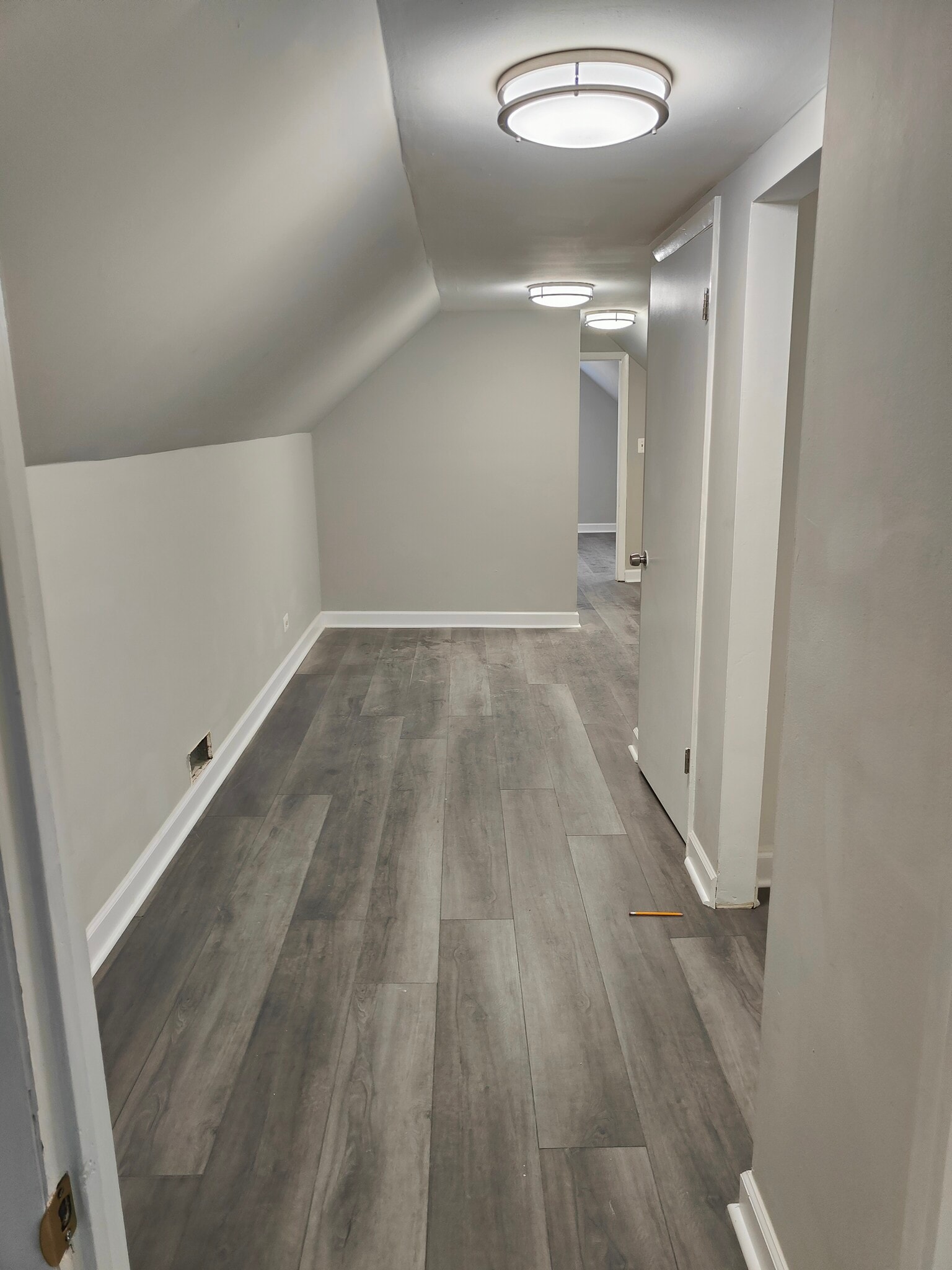 Building Photo - 1262 S Fairfield Ave