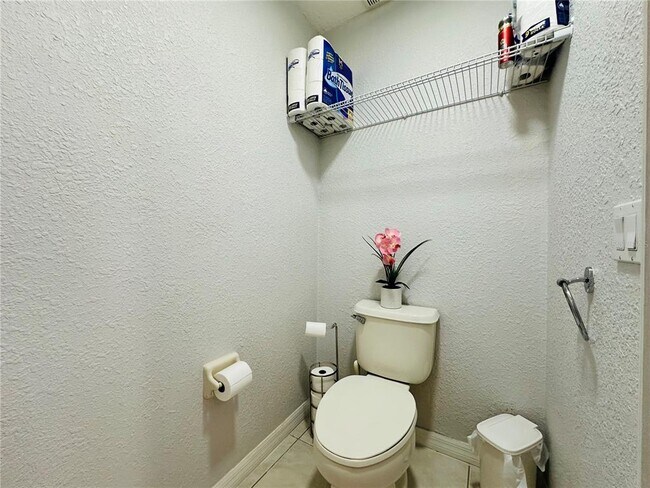 Building Photo - 8885 Palisades Beach Ave