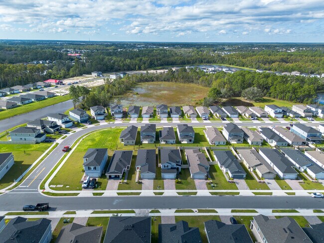 Building Photo - 3198 Sanctuary Dr