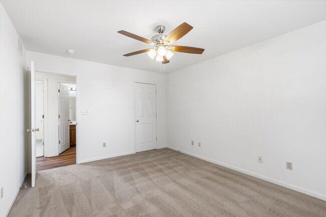 Building Photo - 3517 Prescott Dr