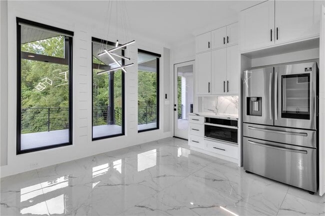 Building Photo - 3671 Hamilton Mill Rd