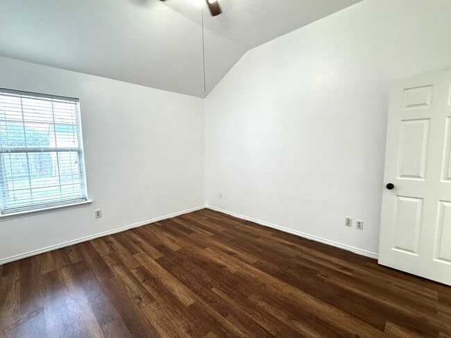 Building Photo - 8732 San Joaquin Trail