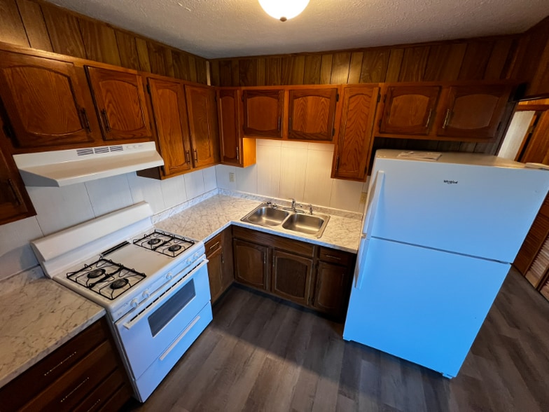 Building Photo - 17041 Wilby Ln