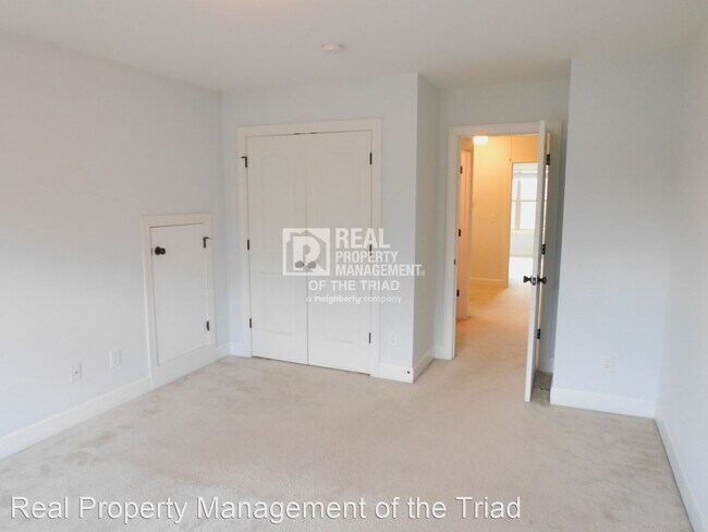 Building Photo - 3 br, 2.5 bath House - 4028 Canterwood Drive