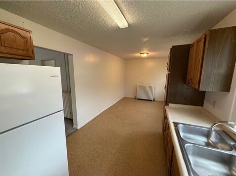 Building Photo - 620 Bowery St