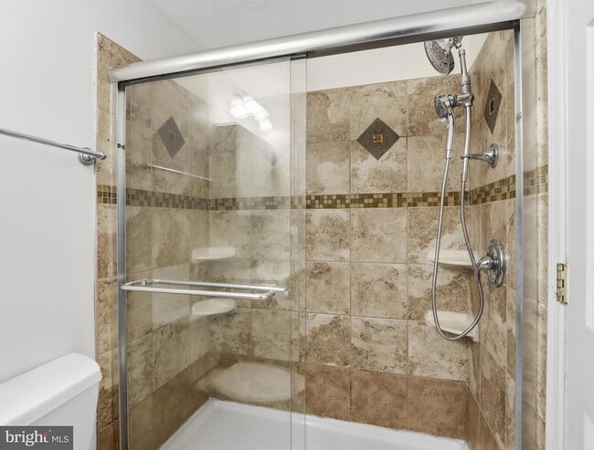 Building Photo - 40 Whitechurch Ct