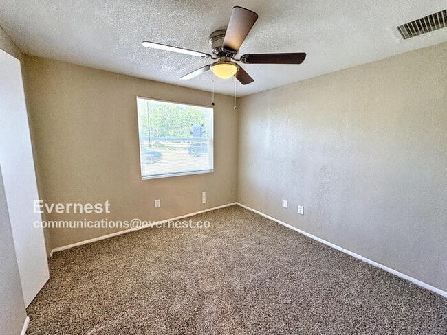 Building Photo - 16005 Ranchita Ct