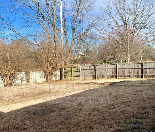 Building Photo - 6678 Spencer Forest Cove W