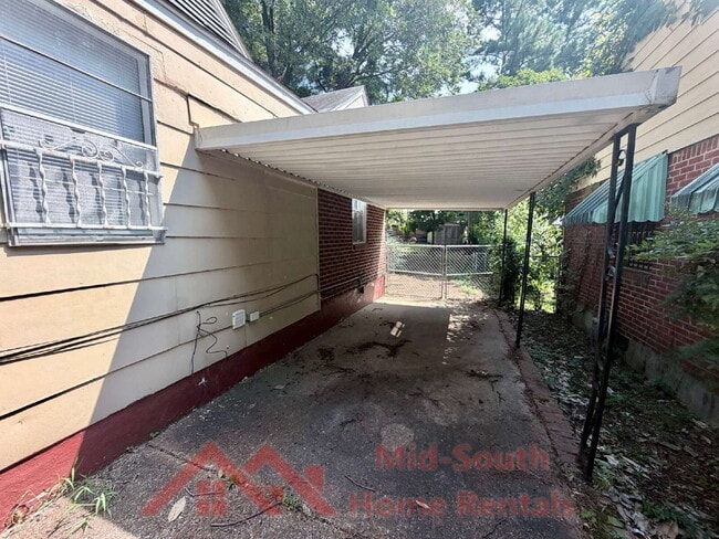 Building Photo - 2151 Berkeley Ave