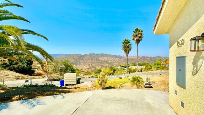 Building Photo - Beautiful Newer Custom-Construction ADU Guest Home on Private Property in Fallbrook & Lovely Neig...