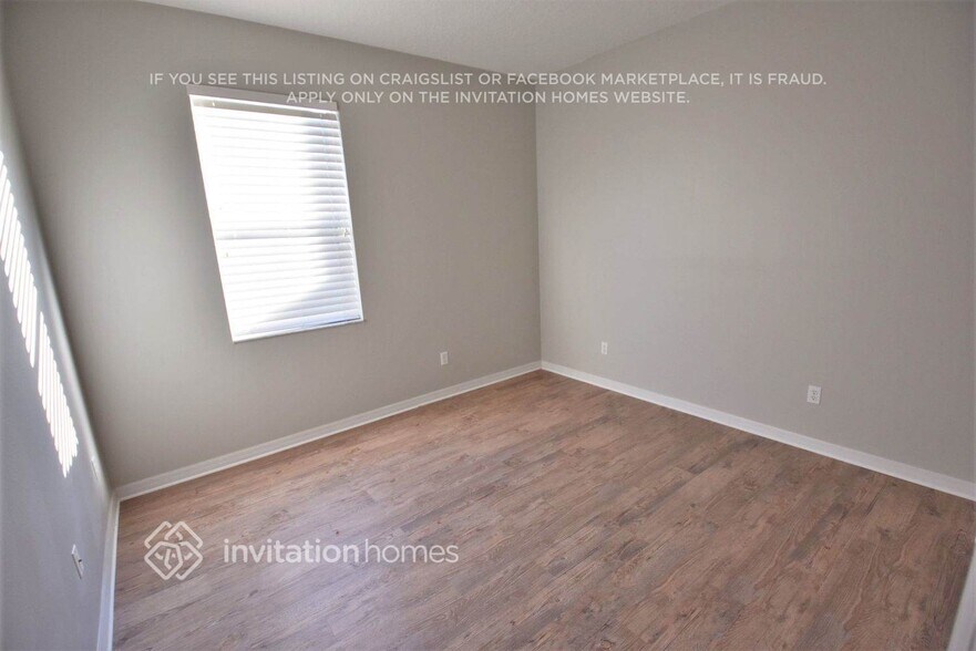 Building Photo - 8345 Baywood Vista Dr