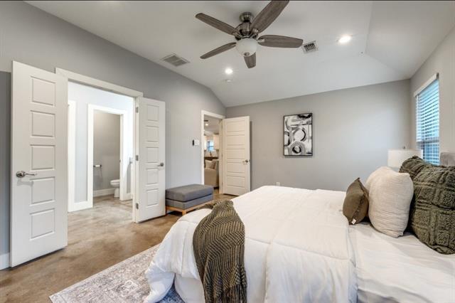 Building Photo - 2205 N Hickory St