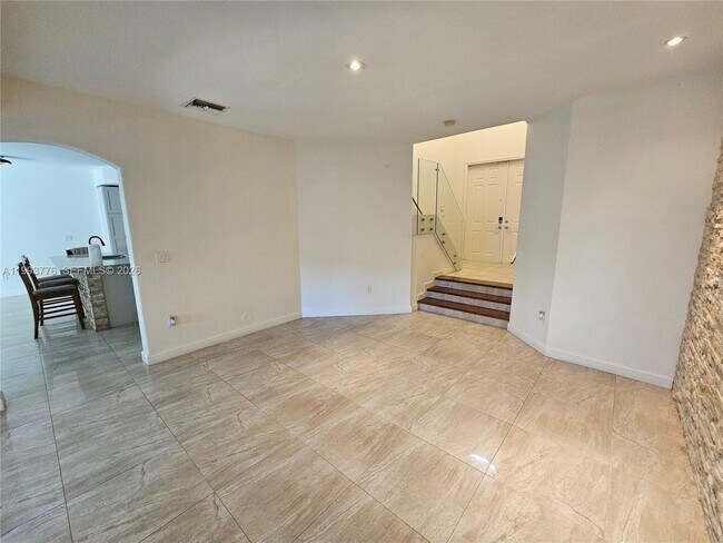 Building Photo - 11384 NW 84th Terrace