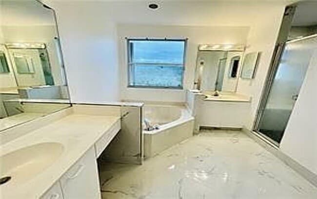 Building Photo - 11041 Harbour Springs Cir