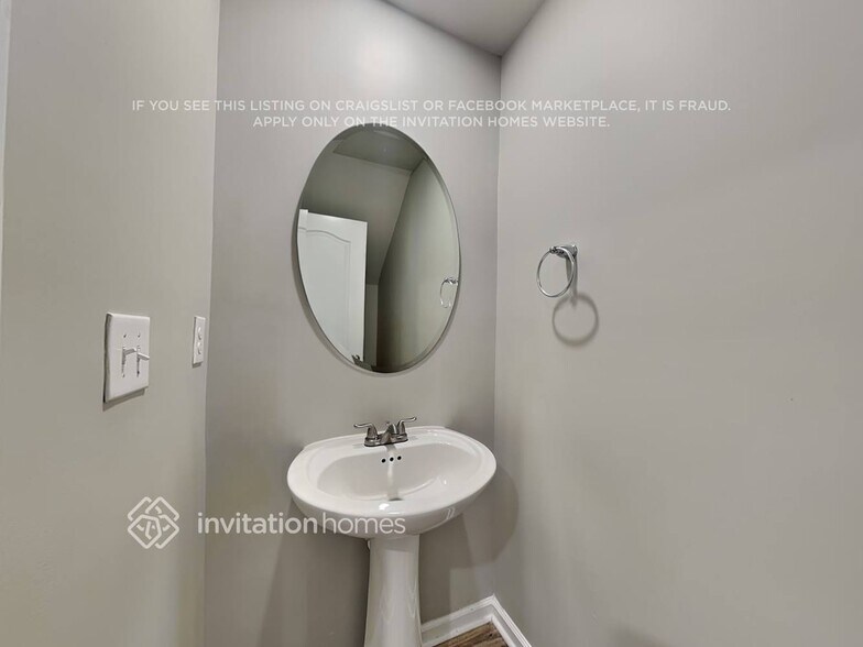 Building Photo - 130 Silver Oak Cir