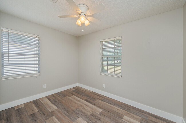 Building Photo - 30 Woodham Ave