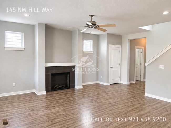 Building Photo - 145 NW Hill Way