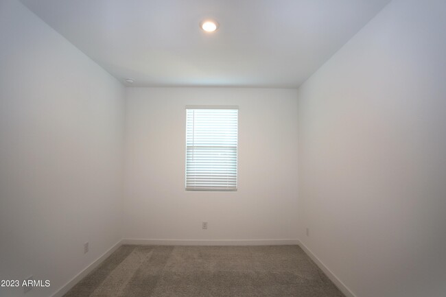 Building Photo - 9447 W Turney Ave