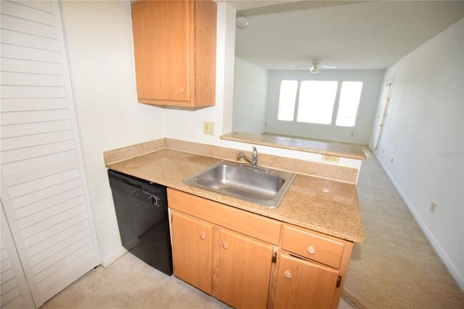 Building Photo - 11594 Westwood Blvd