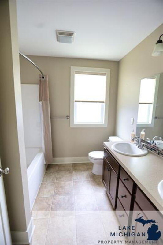 Building Photo - 8965 Plantation Dr SW