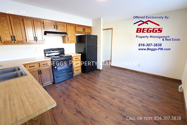 Building Photo - 401Dains St.-