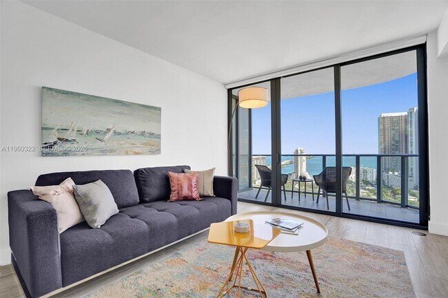 Building Photo - 121 NE 34th St