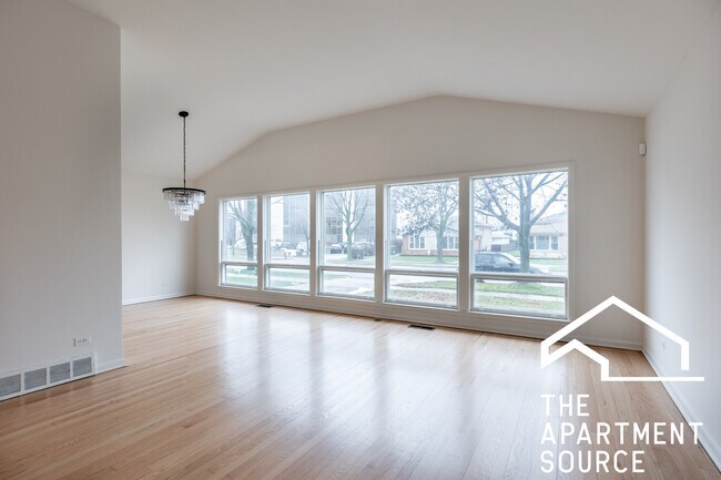 Building Photo - 6711 N East Prairie Rd