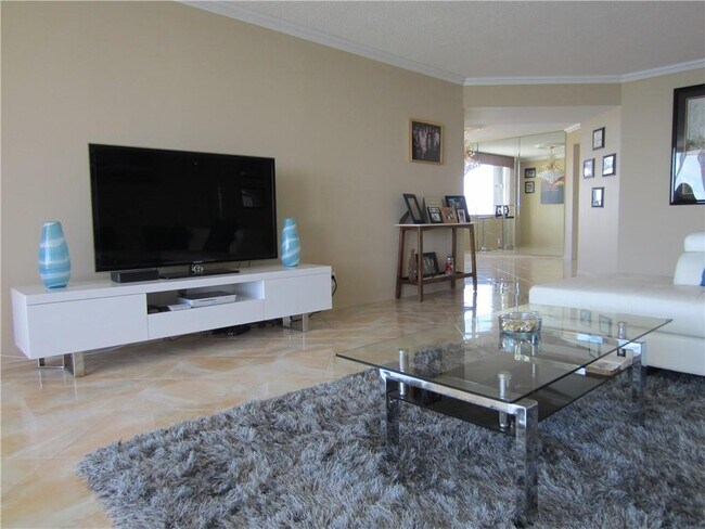 Building Photo - 1340 S Ocean Blvd