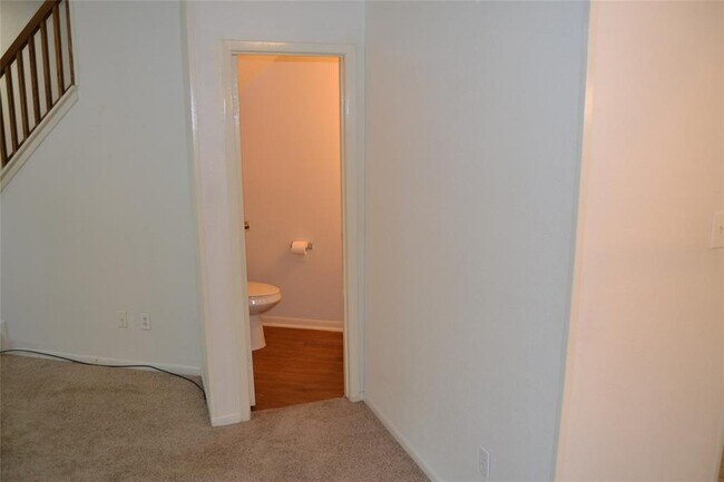 Building Photo - 2021 Spenwick Dr