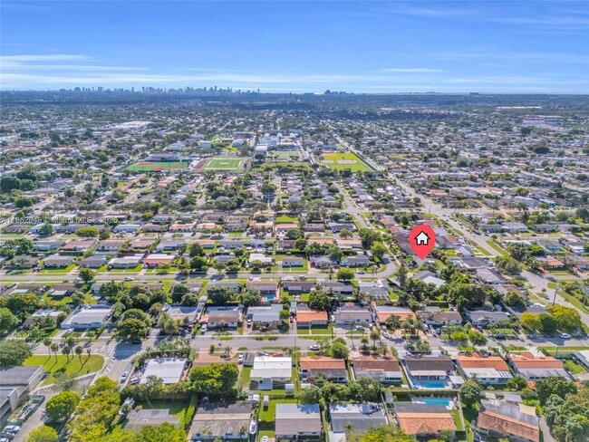 Building Photo - 9250 SW 31st Terrace