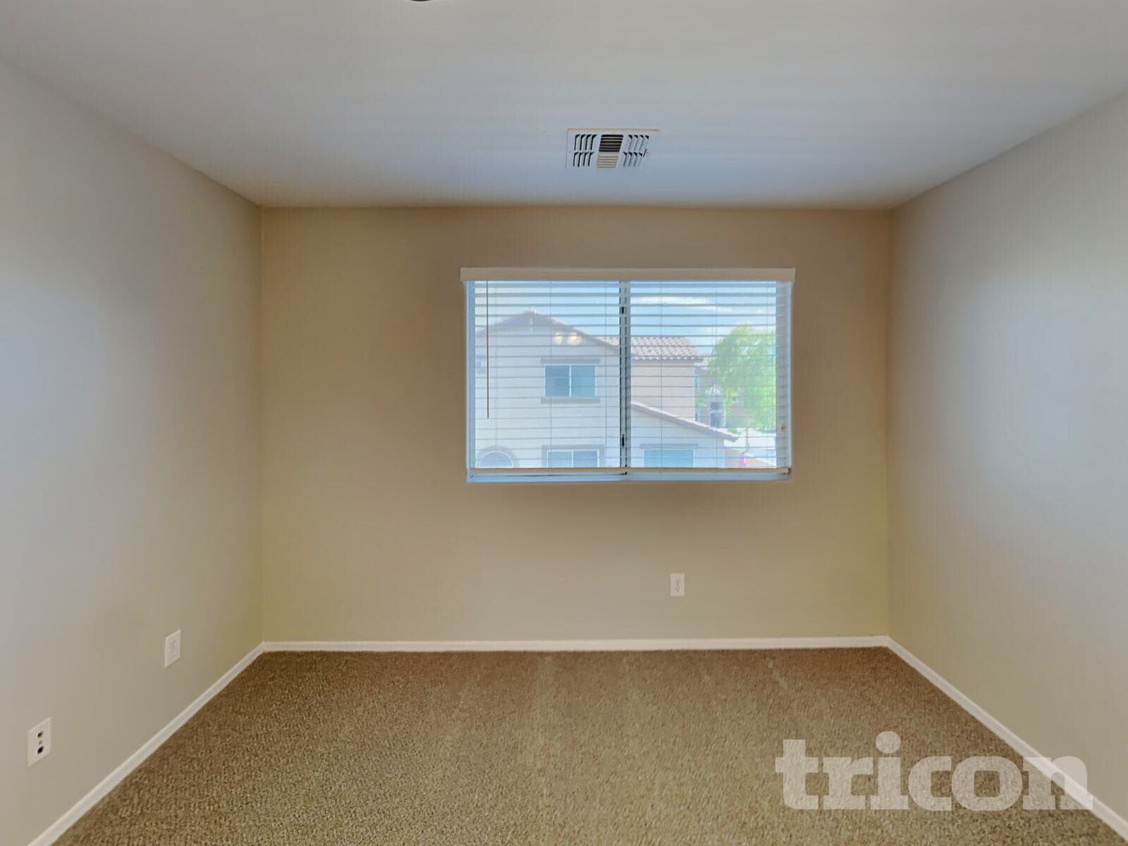 Building Photo - 4843 W Dunbar Dr