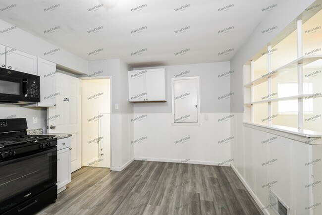 Building Photo - 154 Elbring Dr