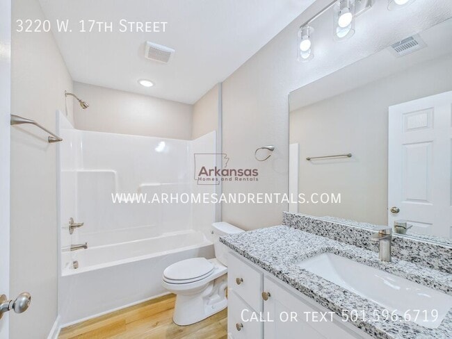 Building Photo - 3220 W 17th St