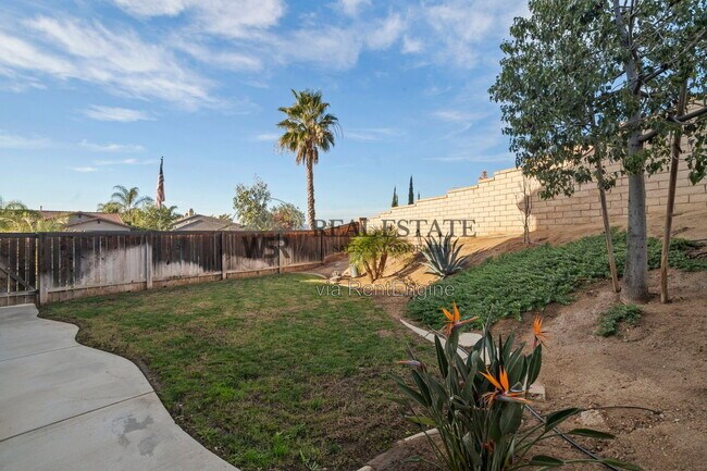 Building Photo - 16704 Fox Trot Ln