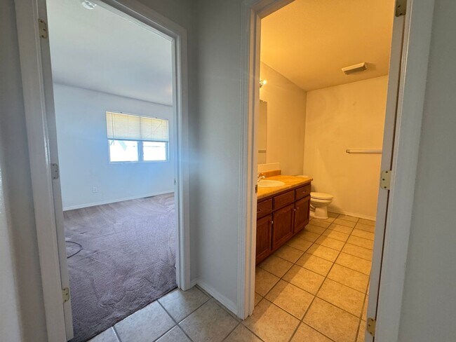 Building Photo - 24430 Sounder Ln