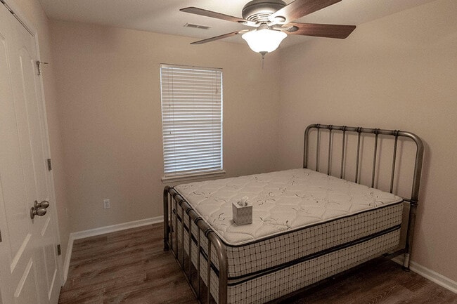 Building Photo - 4203 Spring Cress Dr