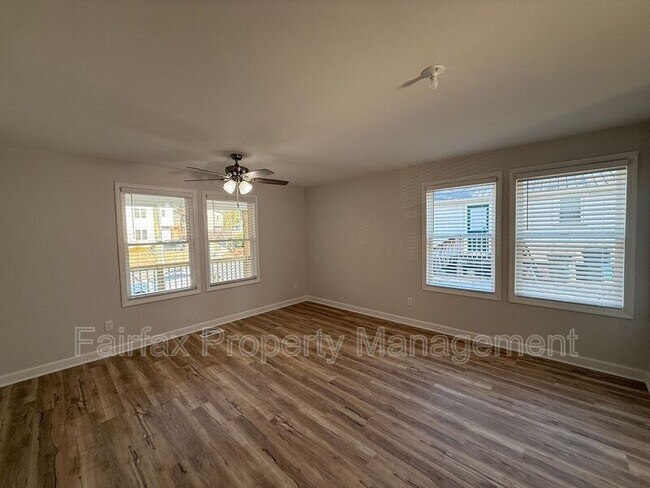 Building Photo - 312 Price Ave