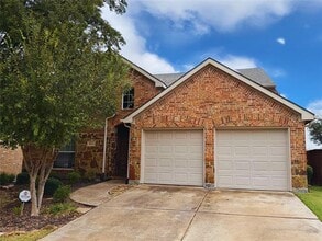 Building Photo - 1141 Dayton Dr