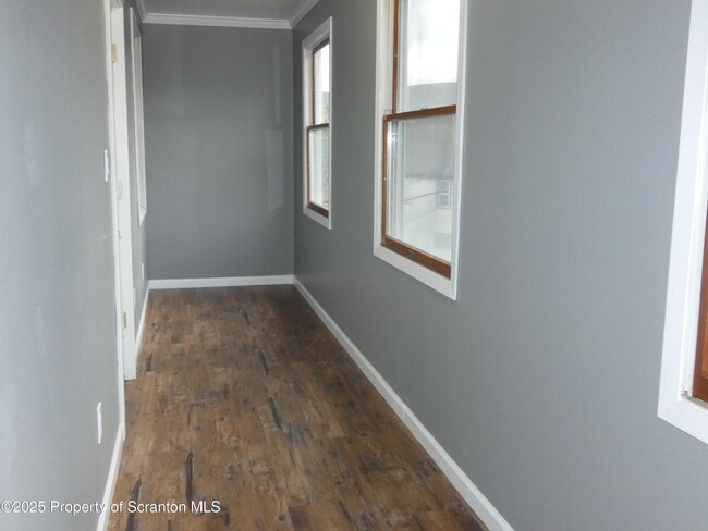 Building Photo - 620 Sanderson Ave