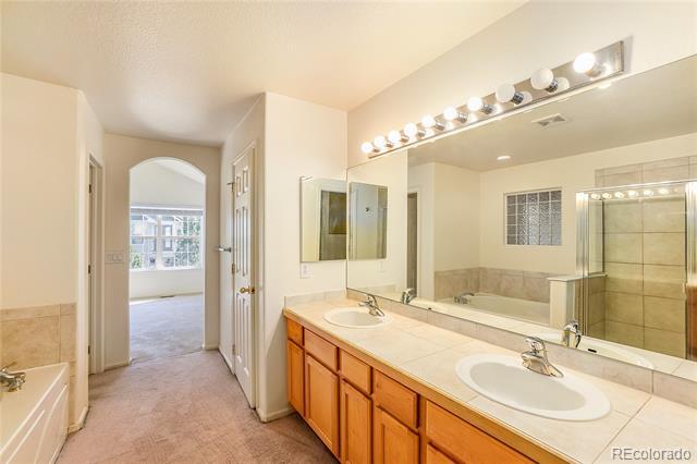 Building Photo - 9753 E Carolina Pl