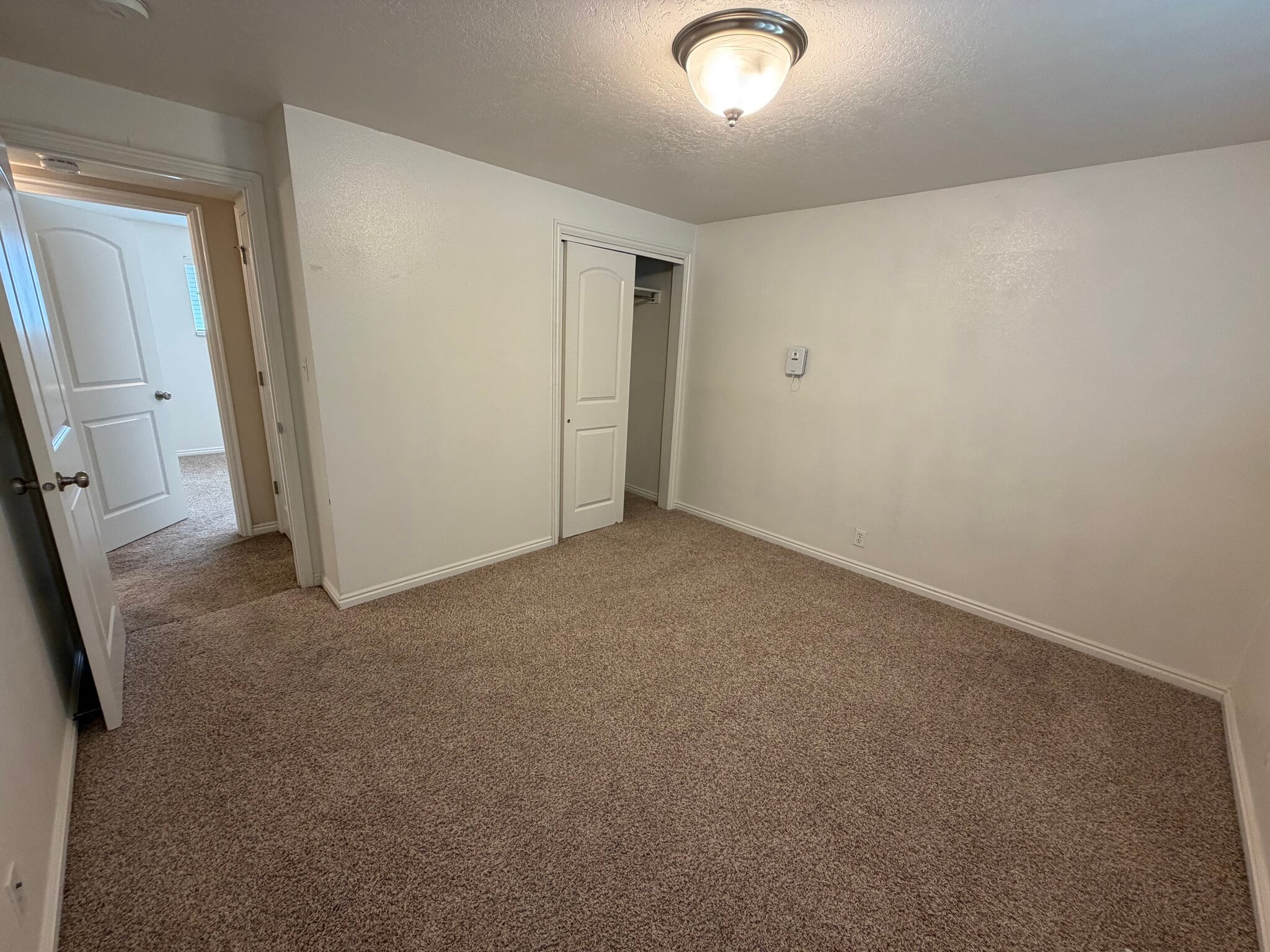 Building Photo - 1633 S 740 E