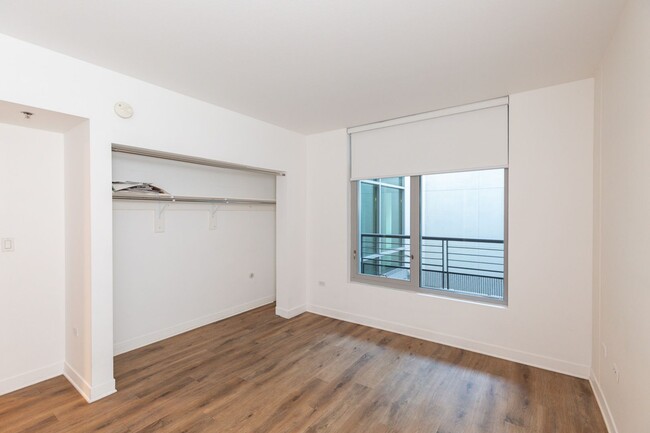 Building Photo - HURRY***LITTLE ITALY STUNNING CONDO AT ACQ...