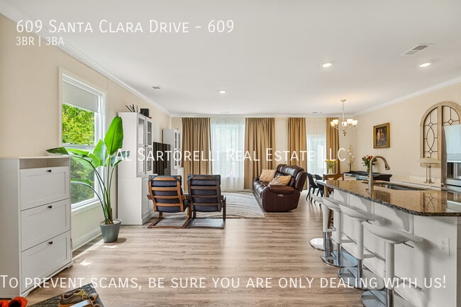 Building Photo - 609 Santa Clara Dr