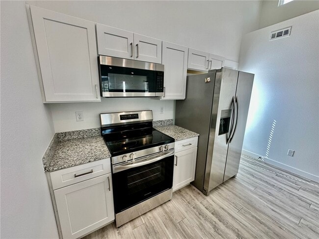 Building Photo - 1101 States Ave