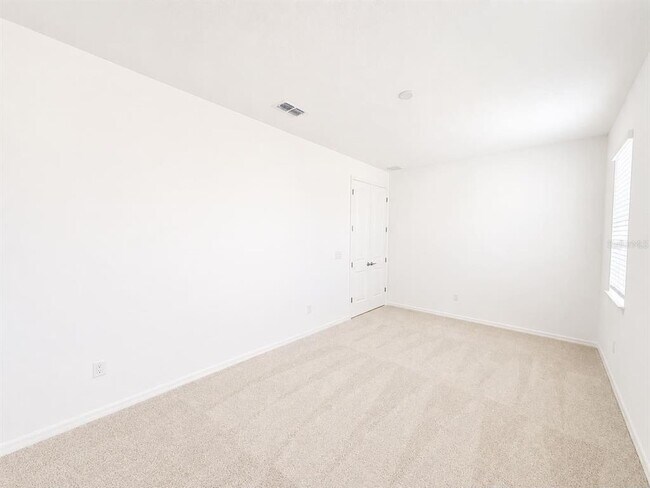 Building Photo - 5806 Fabry St